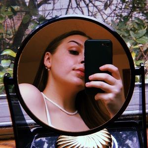 Meet your Posher, Jillian